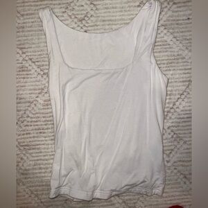 Women's White Sleeveless Top